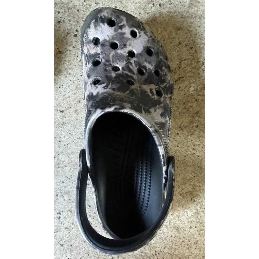 Crocs Gray/Black/White Camo Slip-On Clog Sandals Women's 7 Men's 5